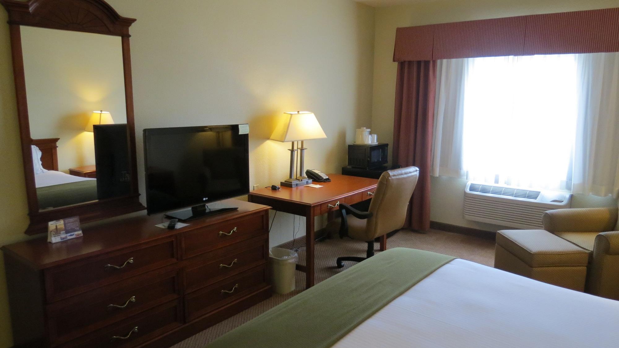 Baymont Inn & Suites By Wyndham Holbrook Extérieur photo