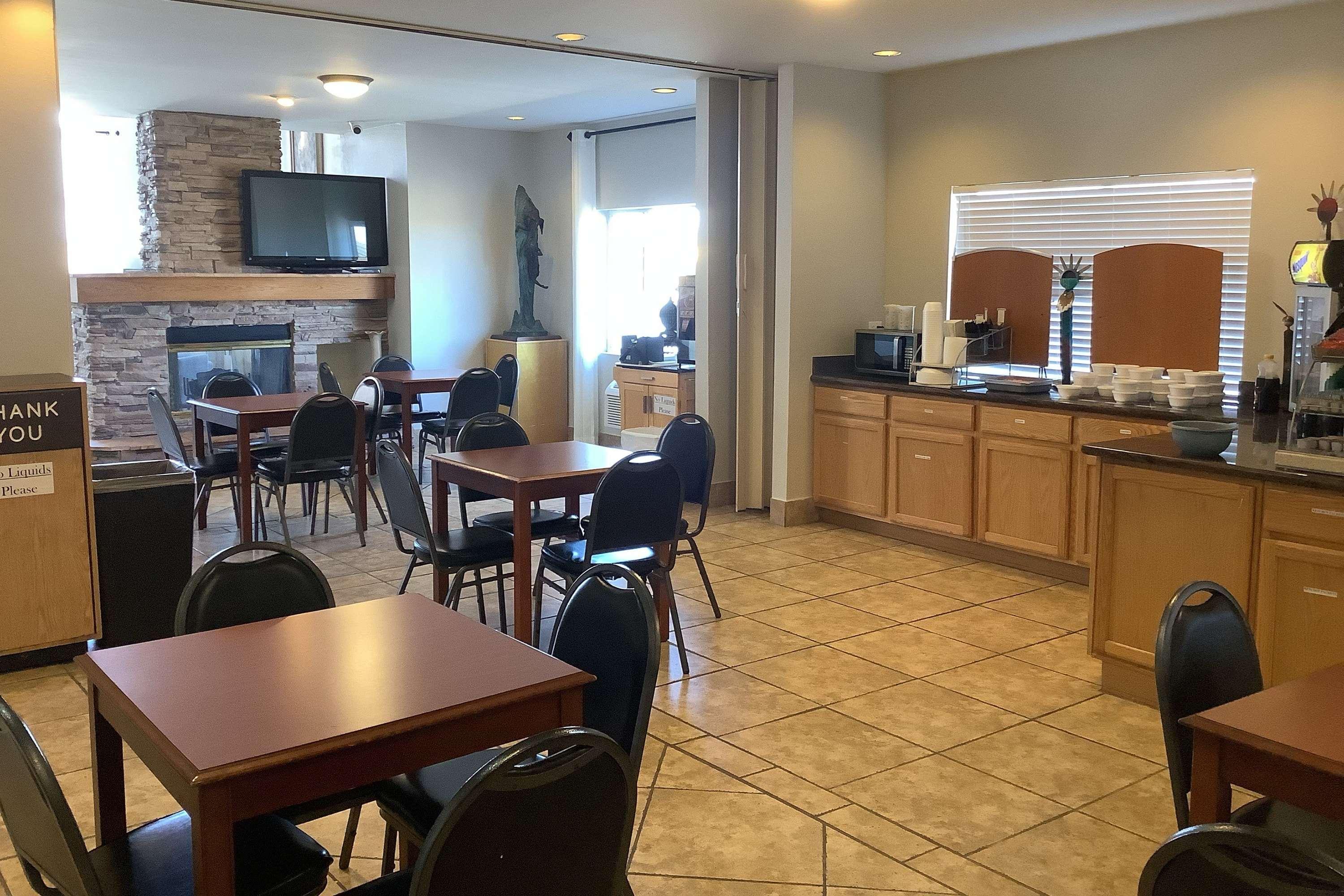 Baymont Inn & Suites By Wyndham Holbrook Extérieur photo