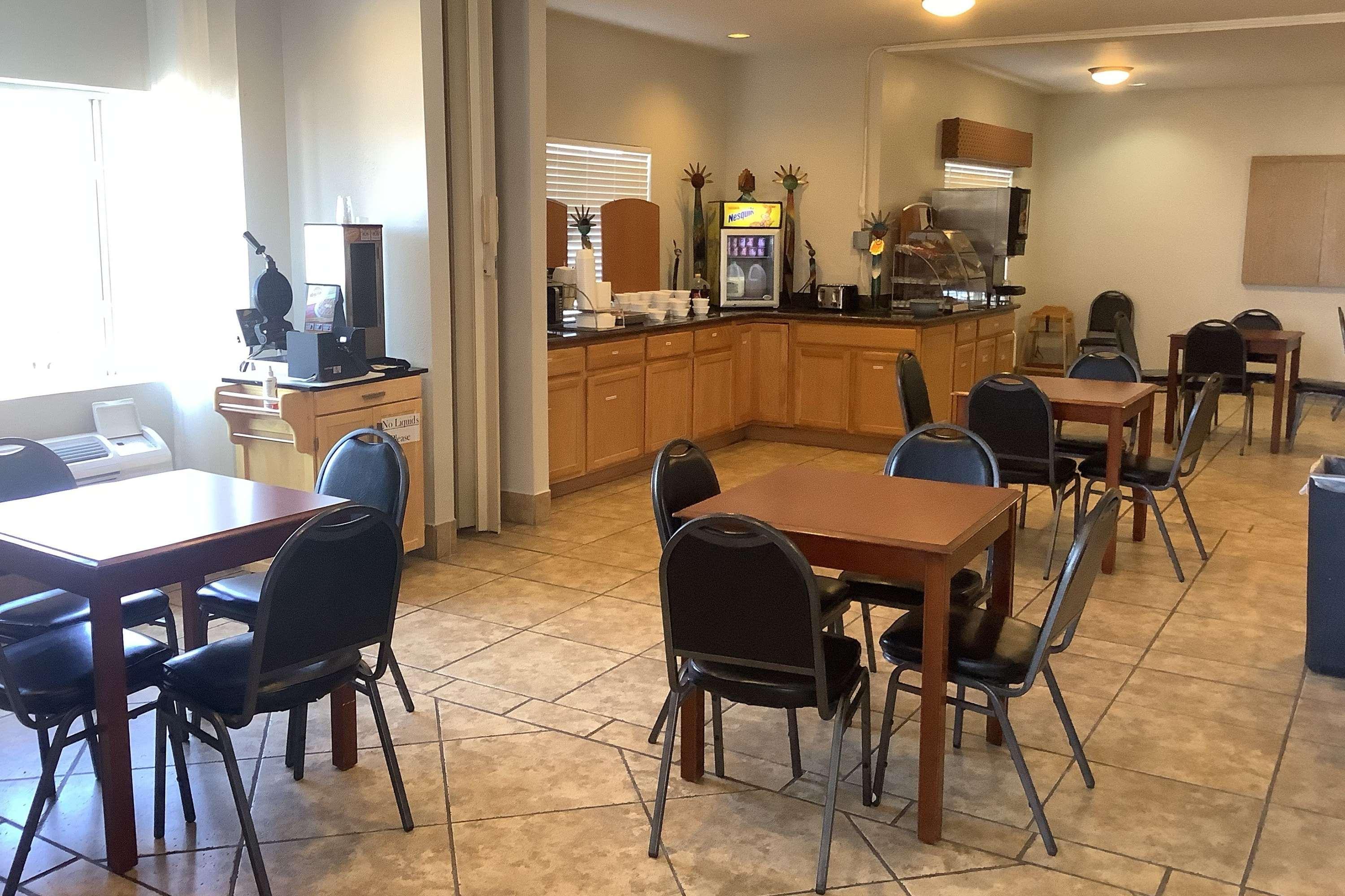 Baymont Inn & Suites By Wyndham Holbrook Extérieur photo