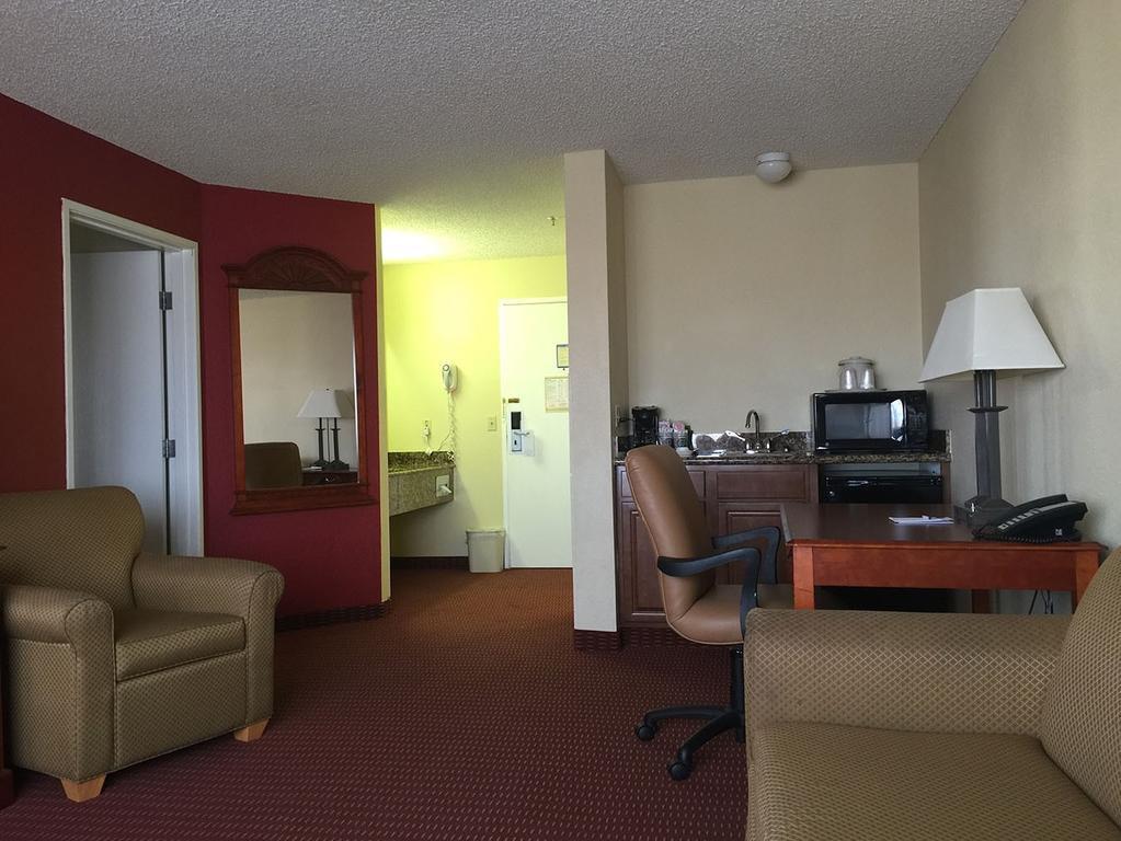 Baymont Inn & Suites By Wyndham Holbrook Extérieur photo